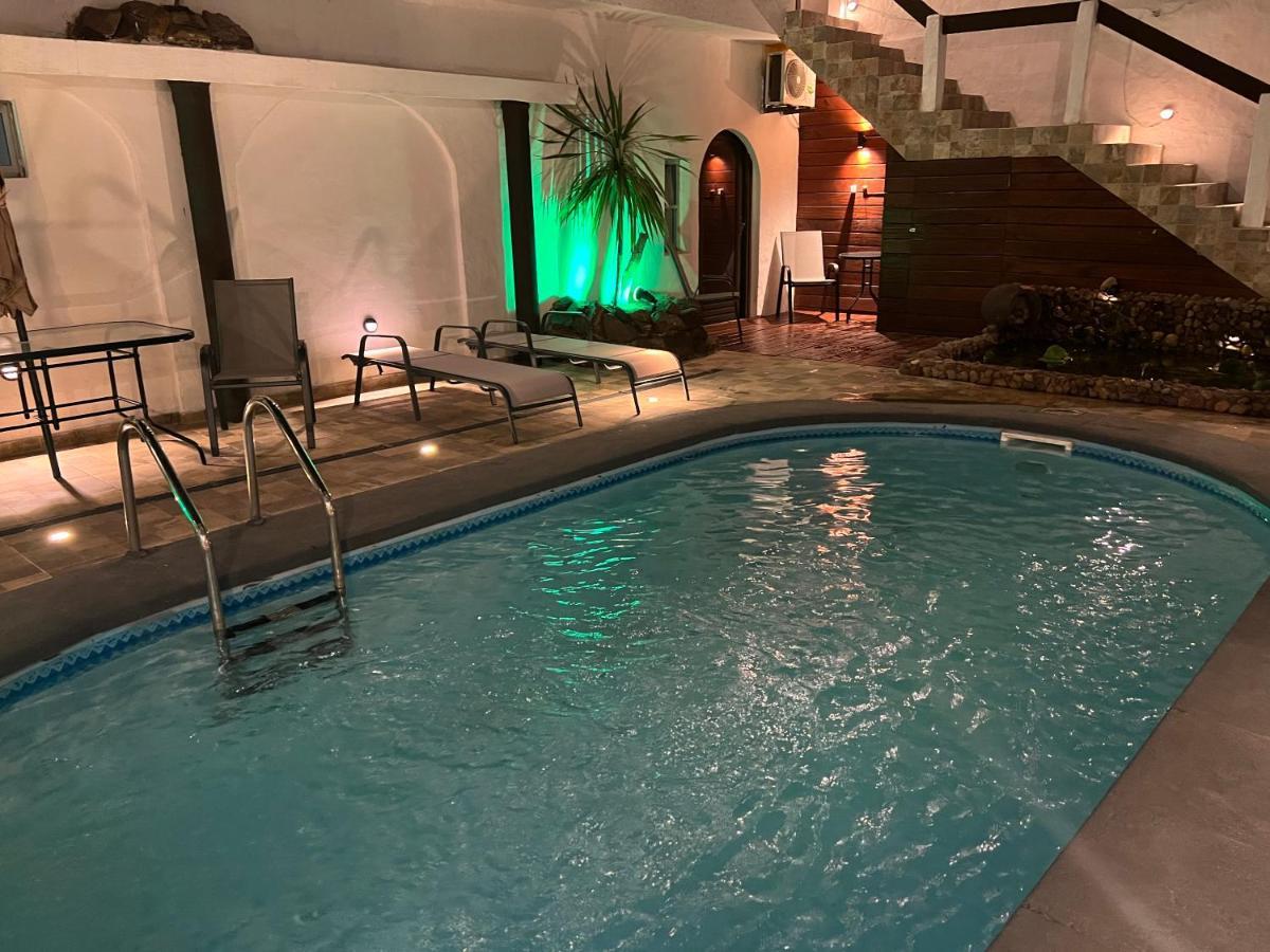 Hotel Lujan
